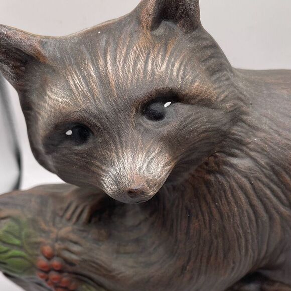 Vintage Ceramic Raccoon On A Log Woodsy Home Decor Collectible - Picture 4 of 9